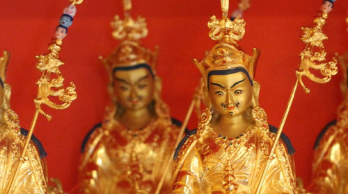 Historias de los primeros días de Sogyal Rinpoché en Londres y la visita de Khenpo Jigme Phuntsok Rinpoché a Lerab en 1993